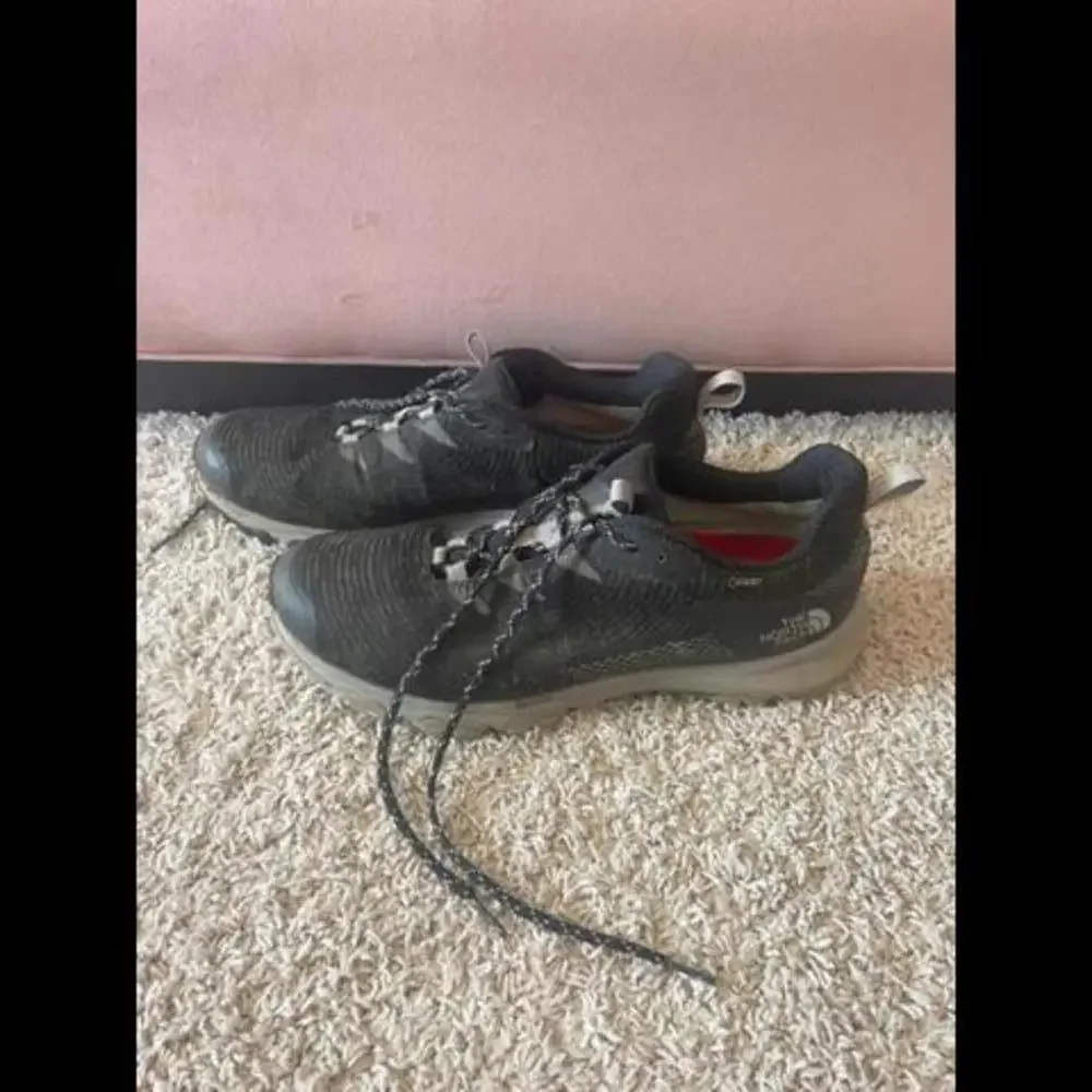 North Face‎ - Men's Hiking Sneakers Size 12